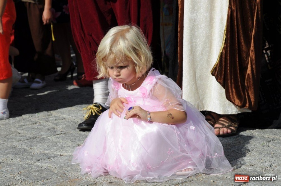 Zdjęcie w galerii na portalu naszraciborz.pl: Dobrodzieje mają teraz swoją aleję wiadomości z regionu