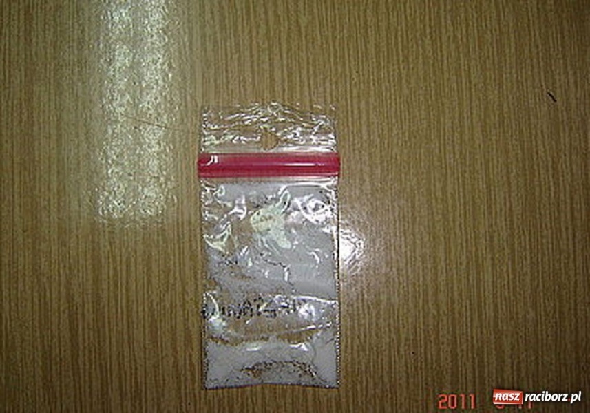 Zdjęcie w galerii na portalu naszraciborz.pl: Policja capnęła 24-latka z białym proszkiem wiadomości z regionu