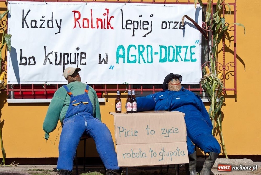 Zdjęcie w galerii na portalu naszraciborz.pl: Robota to głupota - dożynki w Studziennej wiadomości z regionu