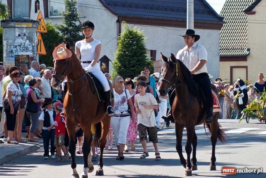 Zdjęcie w galerii na portalu naszraciborz.pl: Robota to głupota - dożynki w Studziennej wiadomości z regionu