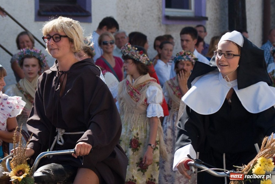 Zdjęcie w galerii na portalu naszraciborz.pl: Robota to głupota - dożynki w Studziennej wiadomości z regionu