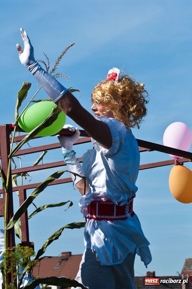 Zdjęcie w galerii na portalu naszraciborz.pl: Robota to głupota - dożynki w Studziennej wiadomości z regionu