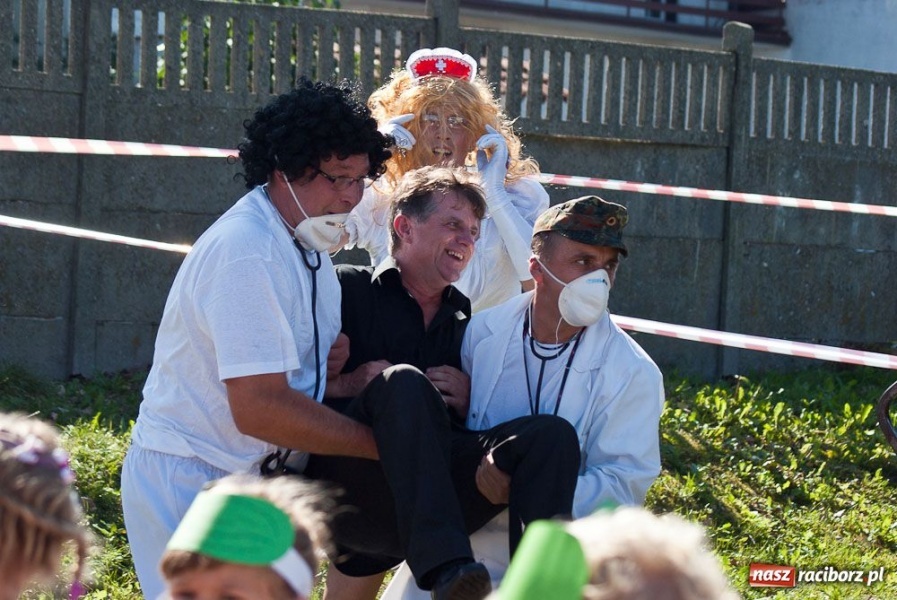 Zdjęcie w galerii na portalu naszraciborz.pl: Robota to głupota - dożynki w Studziennej wiadomości z regionu
