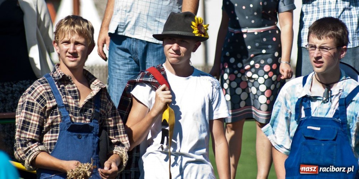Zdjęcie w galerii na portalu naszraciborz.pl: Robota to głupota - dożynki w Studziennej wiadomości z regionu