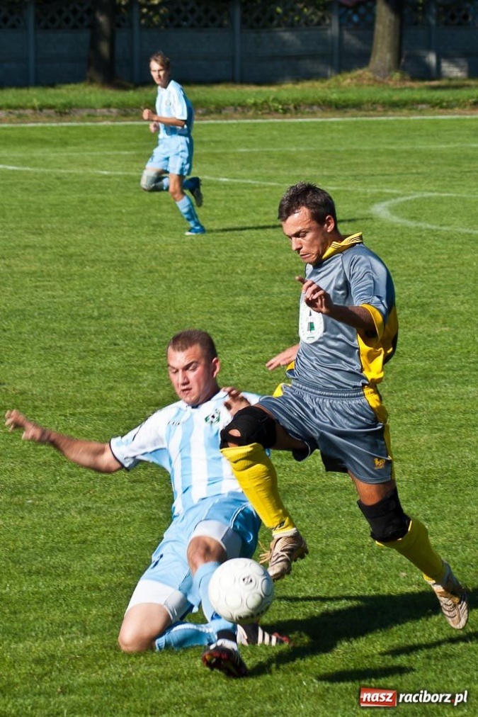 Zdjęcie w galerii na portalu naszraciborz.pl: Tworków na kolanach u siebie wiadomości z regionu