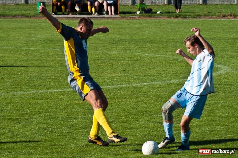 Zdjęcie w galerii na portalu naszraciborz.pl: Tworków na kolanach u siebie wiadomości z regionu