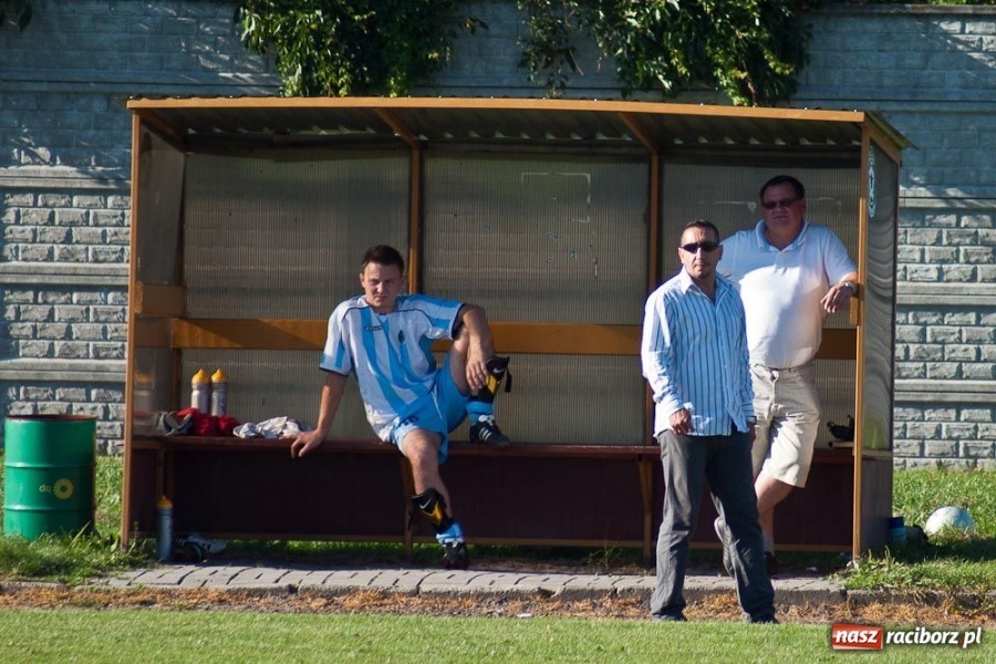 Zdjęcie w galerii na portalu naszraciborz.pl: Tworków na kolanach u siebie wiadomości z regionu