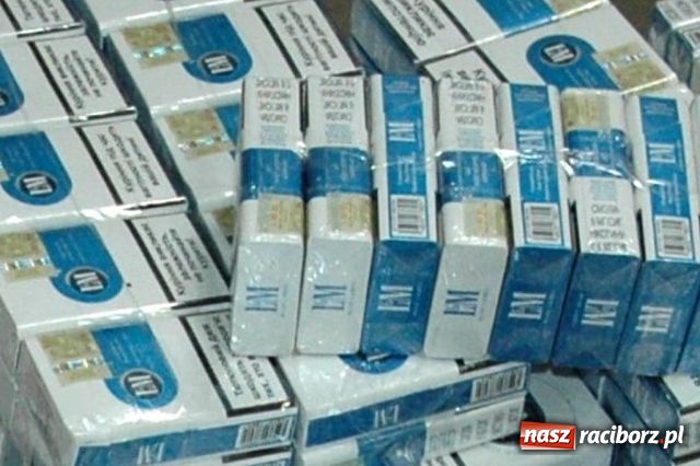 Zdjęcie w galerii na portalu naszraciborz.pl: Udaremniona próba wywozu nielegalnych papierosów  wiadomości z regionu