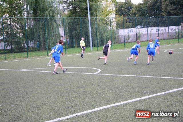 Zdjęcie w galerii na portalu naszraciborz.pl: Grają o puchar Donalda Tuska wiadomości z regionu