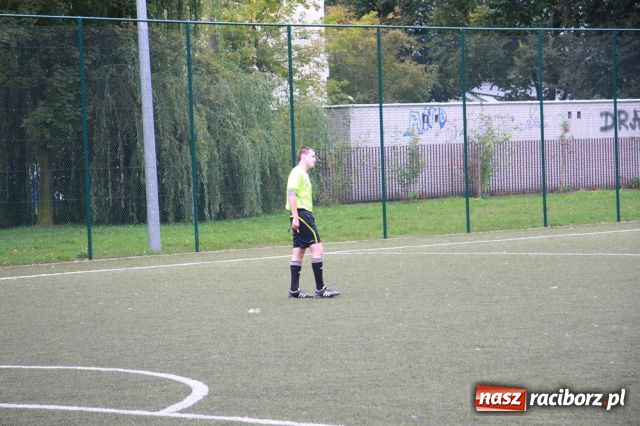 Zdjęcie w galerii na portalu naszraciborz.pl: Grają o puchar Donalda Tuska wiadomości z regionu