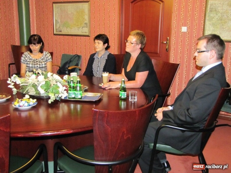 Zdjęcie w galerii na portalu naszraciborz.pl: Przepyszne pączki, pogodni raciborzanie wiadomości z regionu