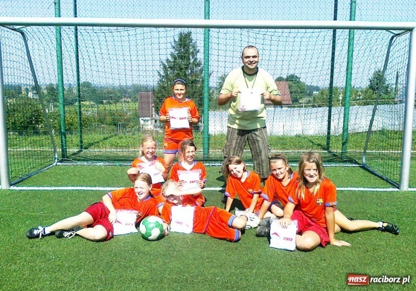 Zdjęcie w galerii na portalu naszraciborz.pl: Piłka w grze o Puchar Premiera wiadomości z regionu