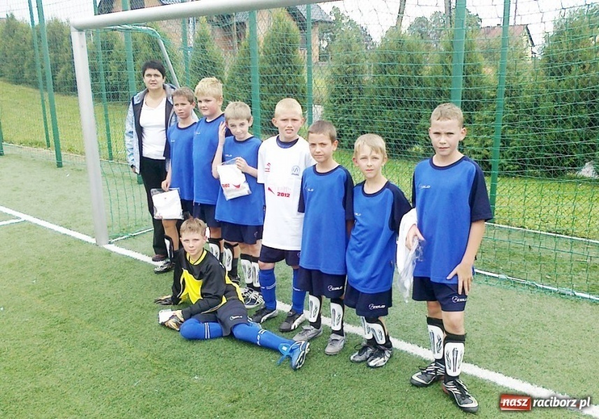 Zdjęcie w galerii na portalu naszraciborz.pl: Piłka w grze o Puchar Premiera wiadomości z regionu