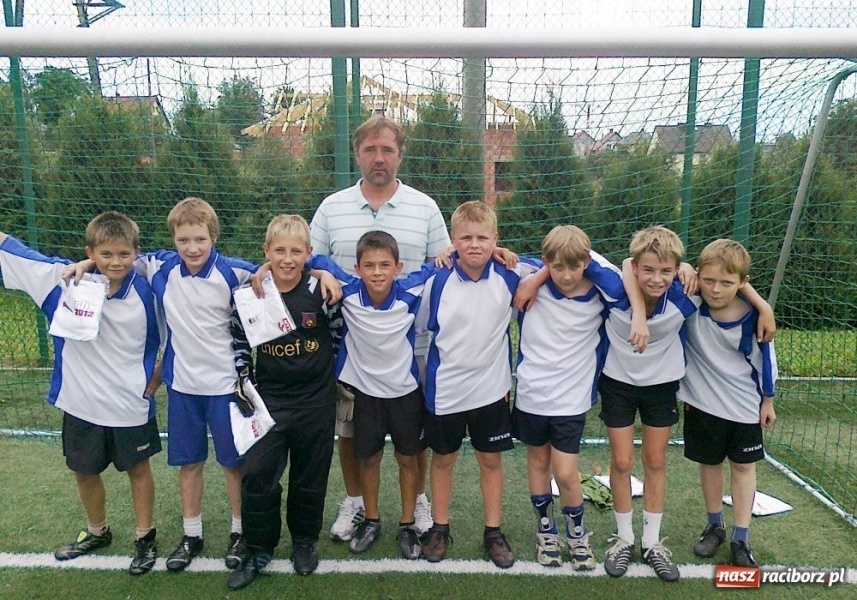 Zdjęcie w galerii na portalu naszraciborz.pl: Piłka w grze o Puchar Premiera wiadomości z regionu