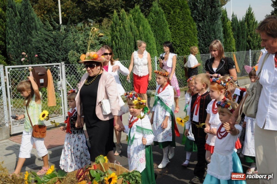 Zdjęcie w galerii na portalu naszraciborz.pl: Dożynki miejskie - osiedlowi rolnicy z Ocic wiadomości z regionu
