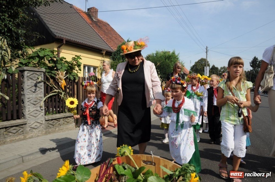 Zdjęcie w galerii na portalu naszraciborz.pl: Dożynki miejskie - osiedlowi rolnicy z Ocic wiadomości z regionu