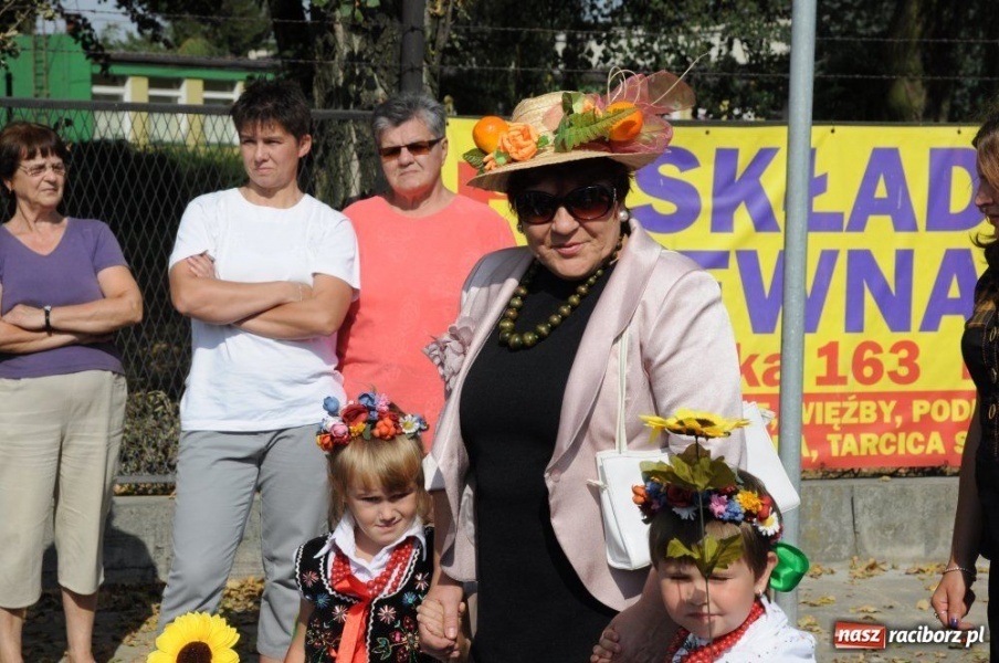 Zdjęcie w galerii na portalu naszraciborz.pl: Dożynki miejskie - osiedlowi rolnicy z Ocic wiadomości z regionu