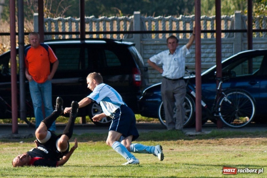 Zdjęcie w galerii na portalu naszraciborz.pl: Bieńkowice pokonały Samborowice wiadomości z regionu