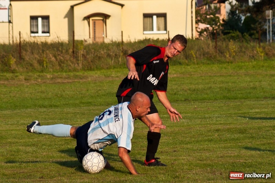 Zdjęcie w galerii na portalu naszraciborz.pl: Bieńkowice pokonały Samborowice wiadomości z regionu