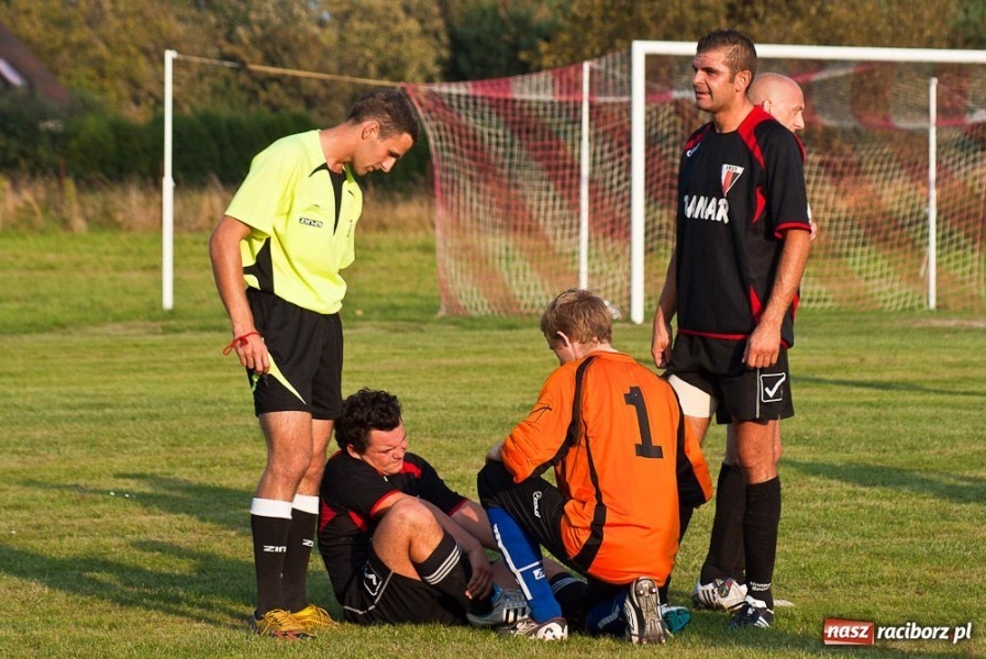 Zdjęcie w galerii na portalu naszraciborz.pl: Bieńkowice pokonały Samborowice wiadomości z regionu