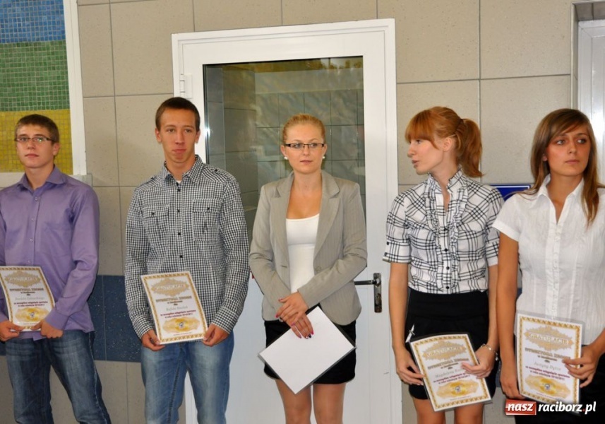 Zdjęcie w galerii na portalu naszraciborz.pl: Życie pisze scenariusze dla SMS-u wiadomości z regionu