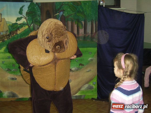 Zdjęcie w galerii na portalu naszraciborz.pl: Patrol feryjny - Klub Itaka wiadomości z regionu
