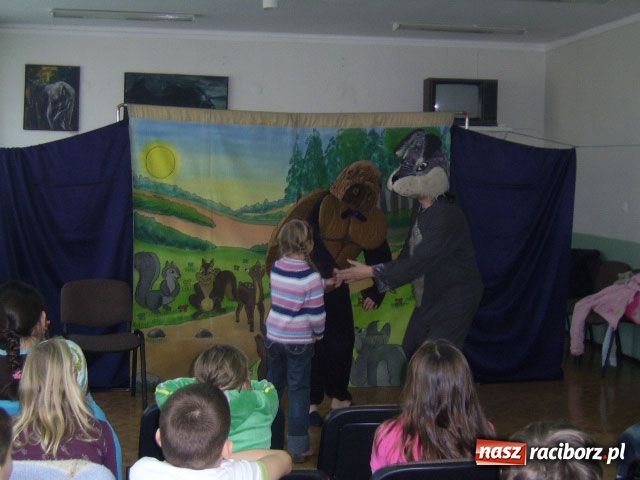 Zdjęcie w galerii na portalu naszraciborz.pl: Patrol feryjny - Klub Itaka wiadomości z regionu