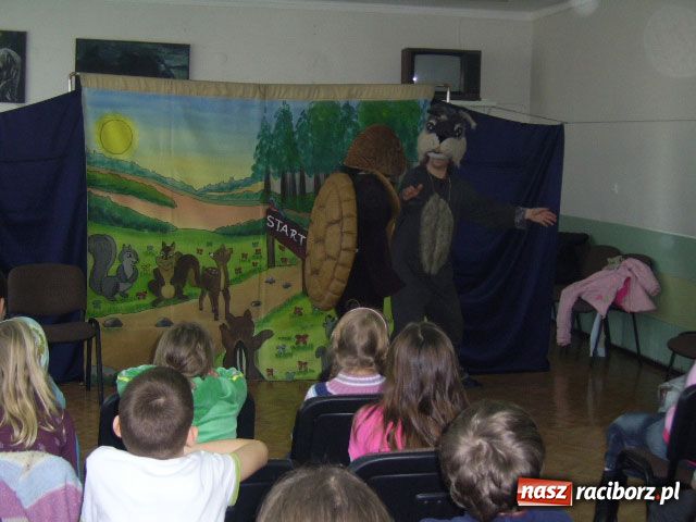 Zdjęcie w galerii na portalu naszraciborz.pl: Patrol feryjny - Klub Itaka wiadomości z regionu