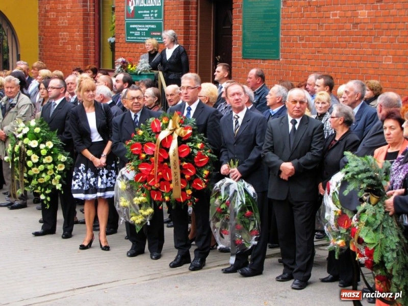 Zdjęcie w galerii na portalu naszraciborz.pl: Adamie, nie wszystek umarłeś... wiadomości z regionu