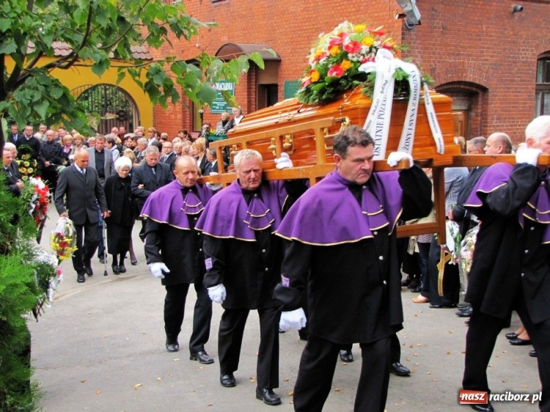 Zdjęcie w galerii na portalu naszraciborz.pl: Adamie, nie wszystek umarłeś... wiadomości z regionu