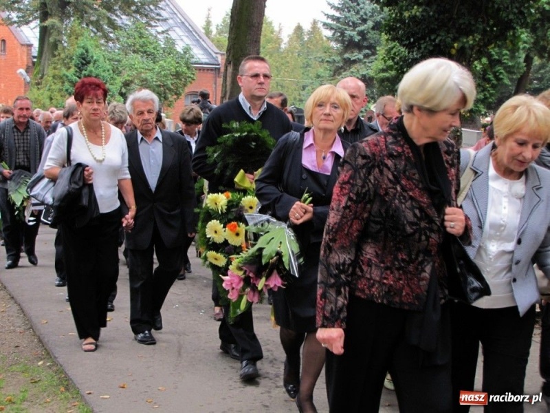 Zdjęcie w galerii na portalu naszraciborz.pl: Adamie, nie wszystek umarłeś... wiadomości z regionu