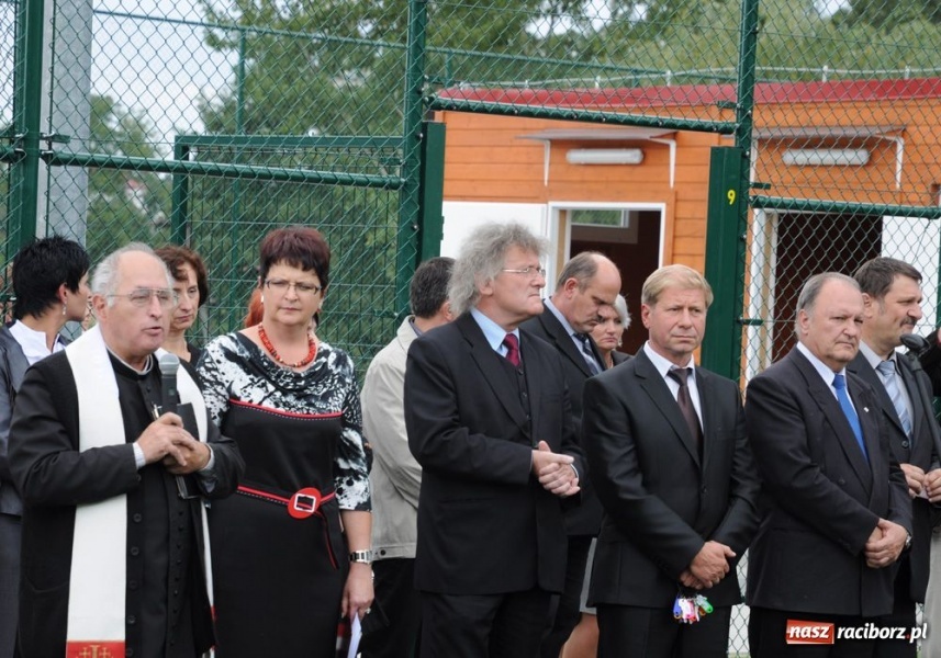 Zdjęcie w galerii na portalu naszraciborz.pl: Orlik wylądował dziś w Krzanowicach wiadomości z regionu