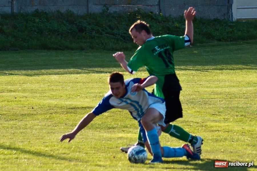 Zdjęcie w galerii na portalu naszraciborz.pl: Wygrana Studziennej. Nokaut sędziego wiadomości z regionu