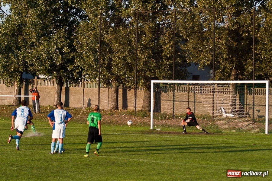 Zdjęcie w galerii na portalu naszraciborz.pl: Wygrana Studziennej. Nokaut sędziego wiadomości z regionu