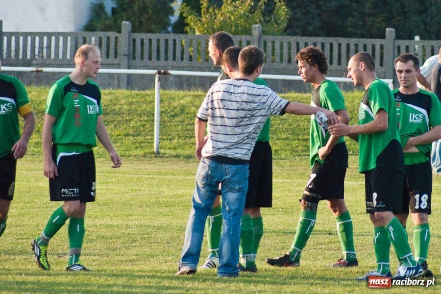 Zdjęcie w galerii na portalu naszraciborz.pl: Wygrana Studziennej. Nokaut sędziego wiadomości z regionu