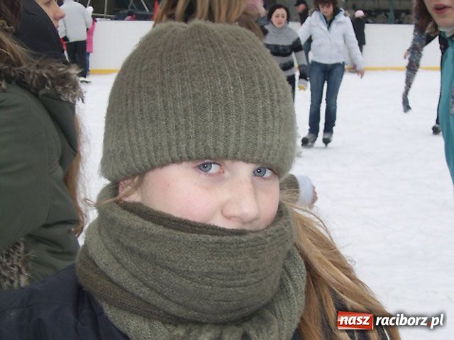 Zdjęcie w galerii na portalu naszraciborz.pl: Patrol feryjny - lodowisko wiadomości z regionu