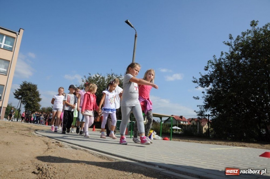 Zdjęcie w galerii na portalu naszraciborz.pl: Bratanki z rodzinnych stron Buzka wiadomości z regionu