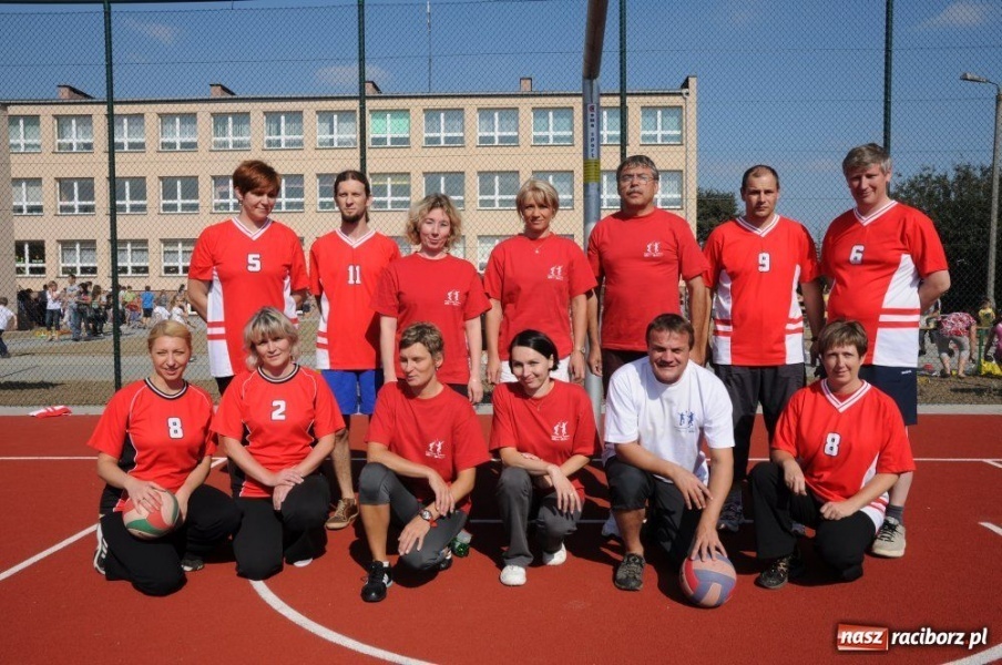 Zdjęcie w galerii na portalu naszraciborz.pl: Bratanki z rodzinnych stron Buzka wiadomości z regionu