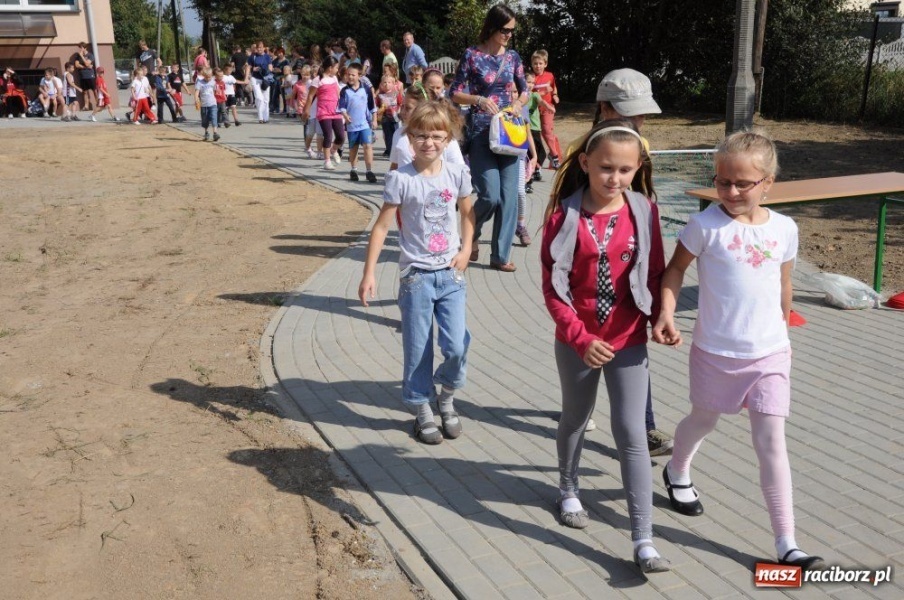 Zdjęcie w galerii na portalu naszraciborz.pl: Bratanki z rodzinnych stron Buzka wiadomości z regionu