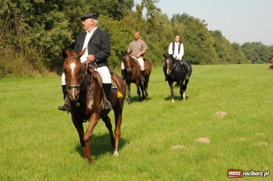 Zdjęcie w galerii na portalu naszraciborz.pl: Hubertus w Krowiarkach wiadomości z regionu