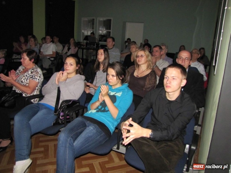 Zdjęcie w galerii na portalu naszraciborz.pl: Szlifowali śpiew z Renatą Danel wiadomości z regionu