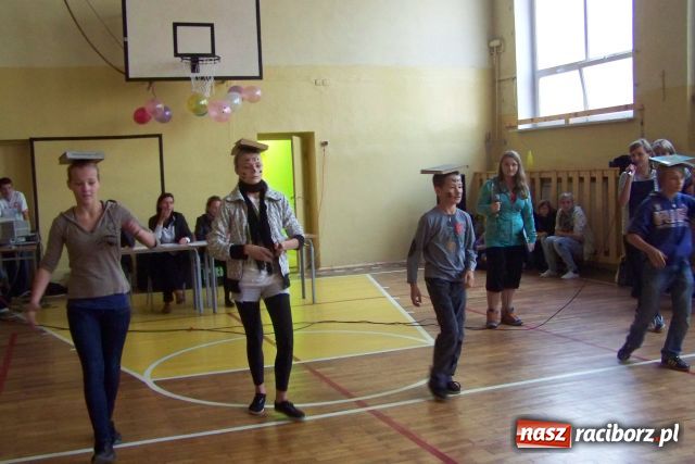 Zdjęcie w galerii na portalu naszraciborz.pl: Pierwsze koty za płoty wiadomości z regionu