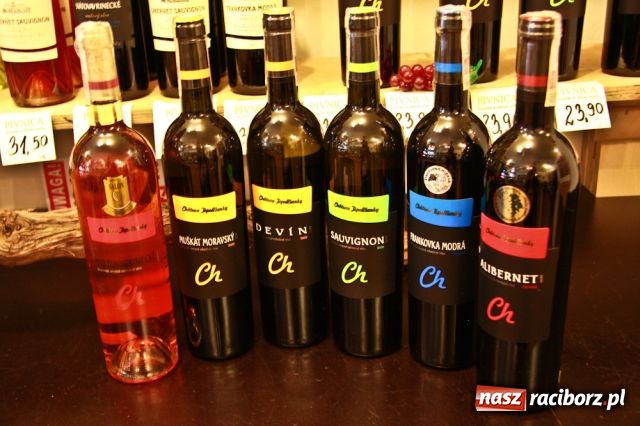 Zdjęcie w galerii na portalu naszraciborz.pl: Wino na jesienną niepogodę  wiadomości z regionu
