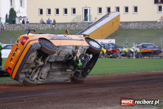 Zdjęcie w galerii na portalu naszraciborz.pl: Kaskaderzy z Casino Royale w Raciborzu wiadomości z regionu