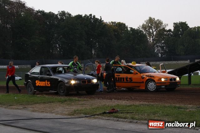 Zdjęcie w galerii na portalu naszraciborz.pl: Kaskaderzy z Casino Royale w Raciborzu wiadomości z regionu