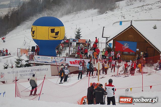 Zdjęcie w galerii na portalu naszraciborz.pl: Rafakowcy na stokach wiadomości z regionu