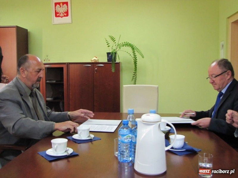 Zdjęcie w galerii na portalu naszraciborz.pl: Studentów z Wodzisławia nie brakuje... wiadomości z regionu