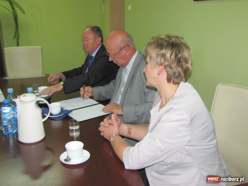 Zdjęcie w galerii na portalu naszraciborz.pl: Studentów z Wodzisławia nie brakuje... wiadomości z regionu