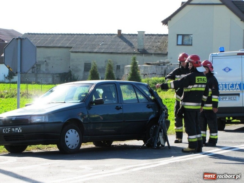 Zdjęcie w galerii na portalu naszraciborz.pl: Starszy pan wymusił pierwszeństwo... wiadomości z regionu