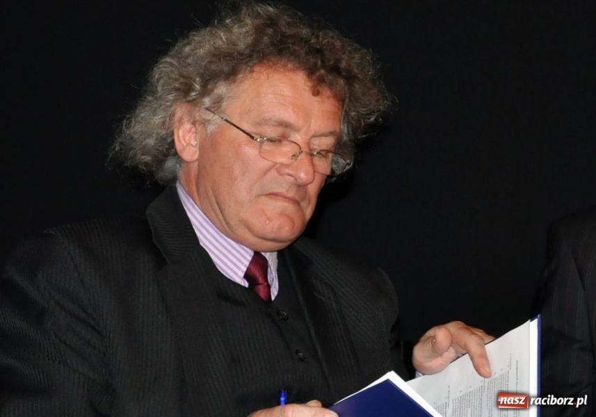 Zdjęcie w galerii na portalu naszraciborz.pl: Co tam zdziałał na Wiejskiej  wiadomości z regionu